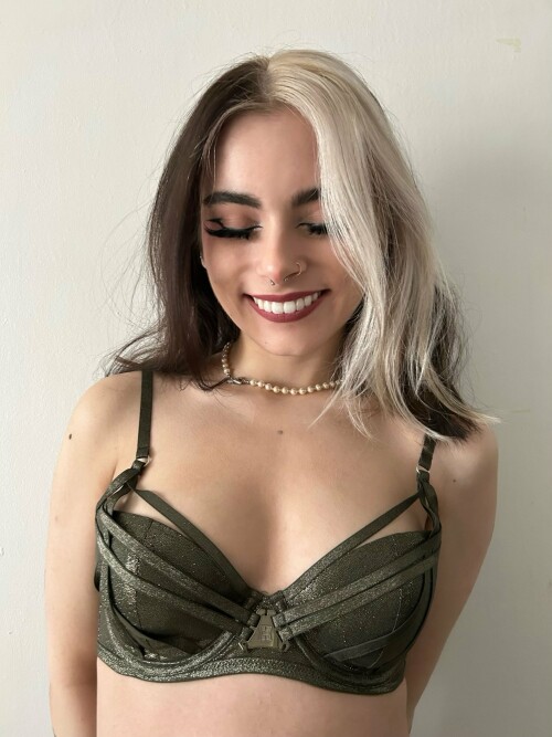 24C3A6C5 655E 44A9 883A BA20BF930FA5