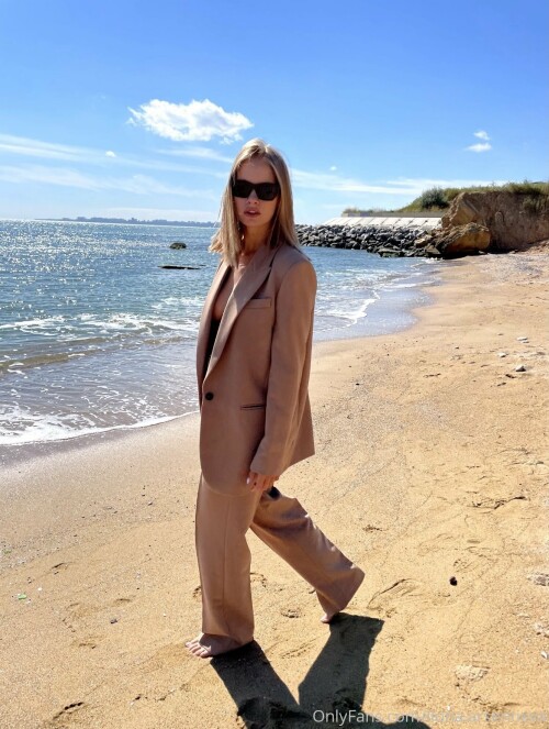 24e472885353deb711a1fdb6e9852fc7f1bbc89bcefaf7cf374e5d0b6b8b1b8a