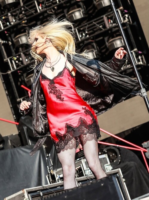 25 08 03 6854820ff77530199