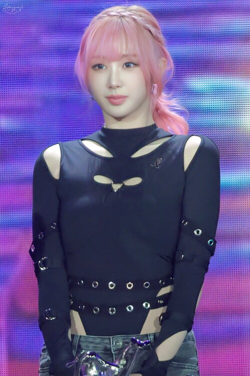 250104 1b8ff08662cd8ef8f