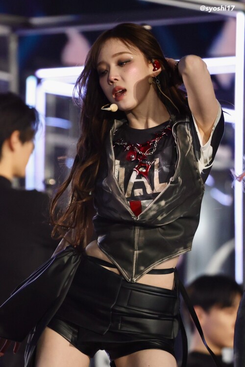 250104 238158e6cde84fd7d