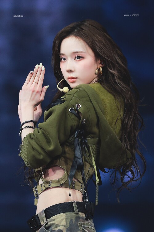 250111 11b70867250e035fc9