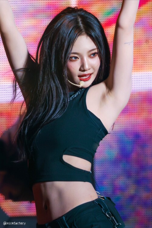 250211 10a2068fc4d182161b