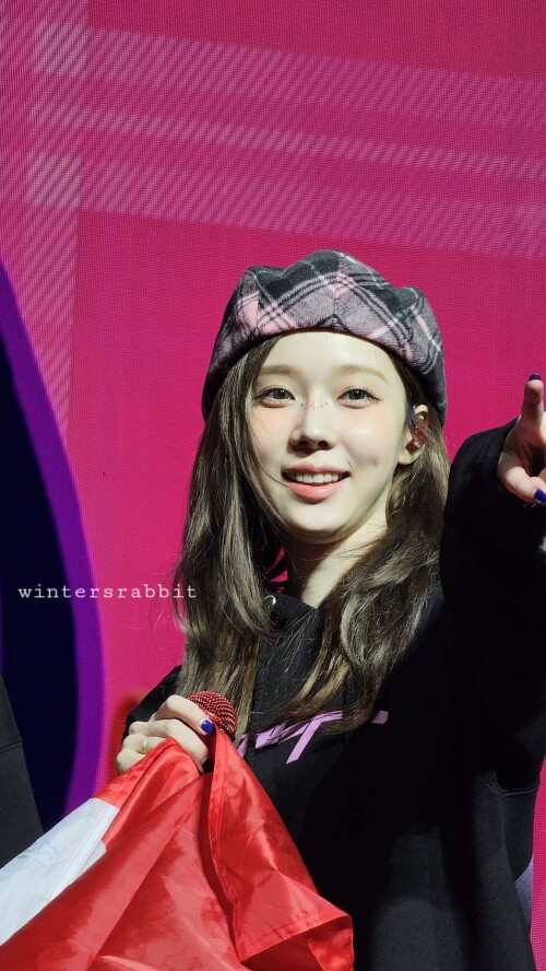 250213 215d7e551c104f5ca6