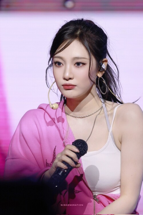 250304 4bade19d79445bd60