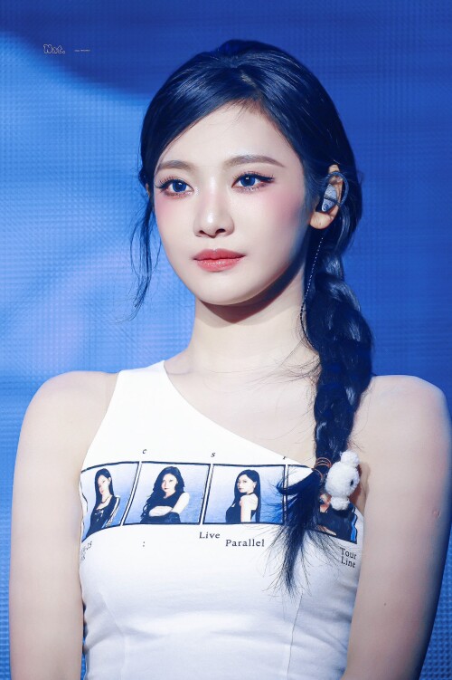 250306 7f82f68ba83b770fe