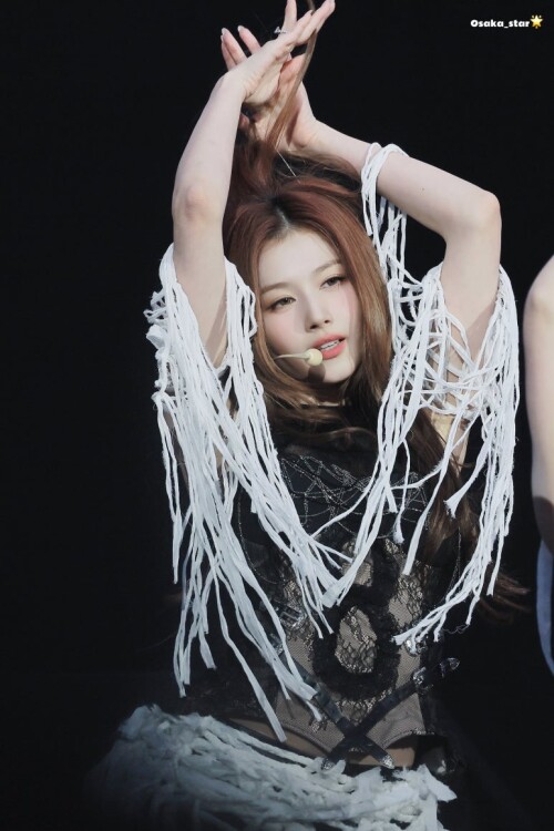 250416 Sana at Coldplay 5e74fa8a507f75c89