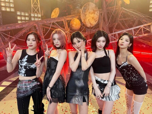 250615 ITZY SBS Inkigayo Twitter Update documents 4e6a1c3f9a0e45b90