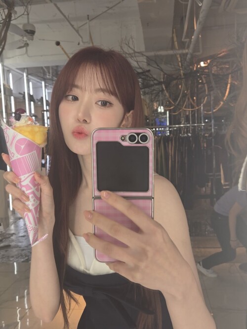 250624 SAKURA Instagram Update documents 106dfde4a7a235a4e9
