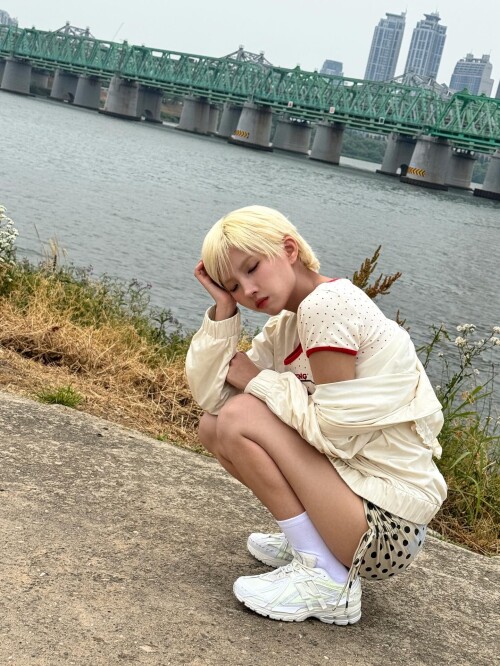 250625 SOYEON Instagram Update documents 2797890230a95aa1f8a7056e853e46aeb