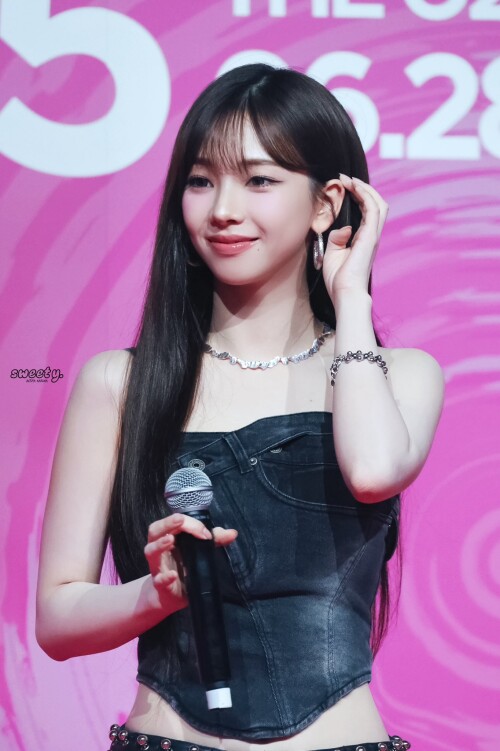 250628 aespa KARINA at SMTOWN in London documents 21300297471dbb1ce4