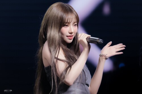 250628 aespa KARINA at SMTOWN in London documents 7580894641da0bb60