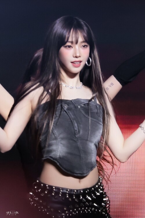 250628 aespa KARINA at SMTOWN in London documents 915dcb8c17e425a79