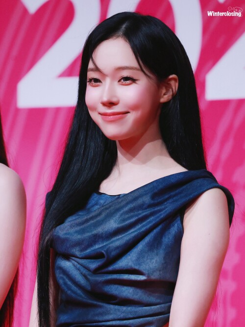 250628 aespa WINTER at SMTOWN in London documents 12d3a1526b45cde21