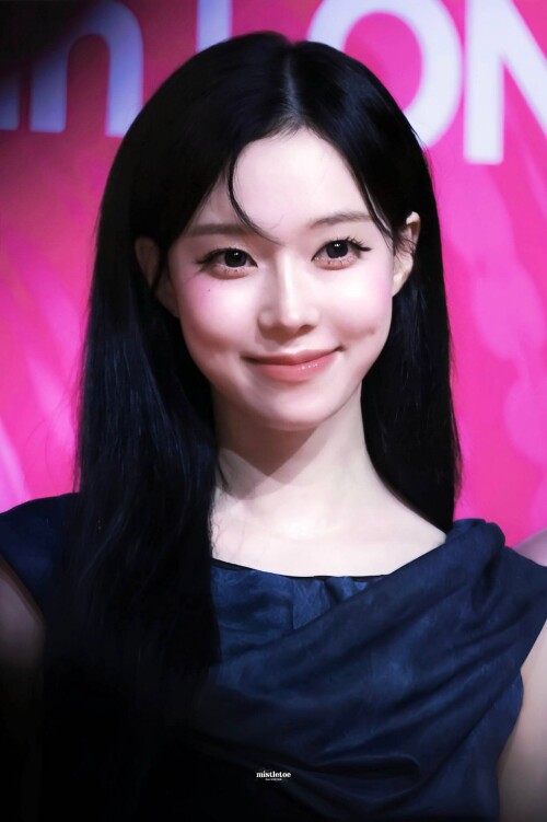 250628 aespa WINTER at SMTOWN in London documents 131d8c0abff0aac4eb