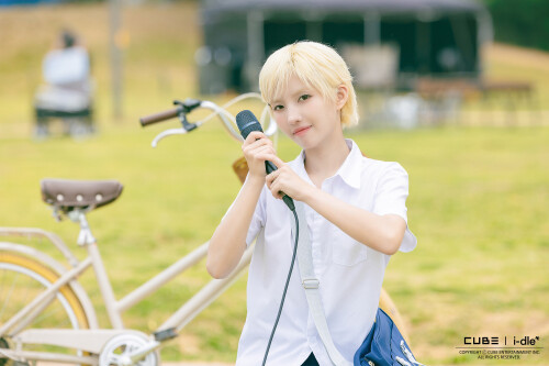 250704 SOYEON My Name is Malguem Live Clip Behind Photos documents 2c92de8d0e40c9142