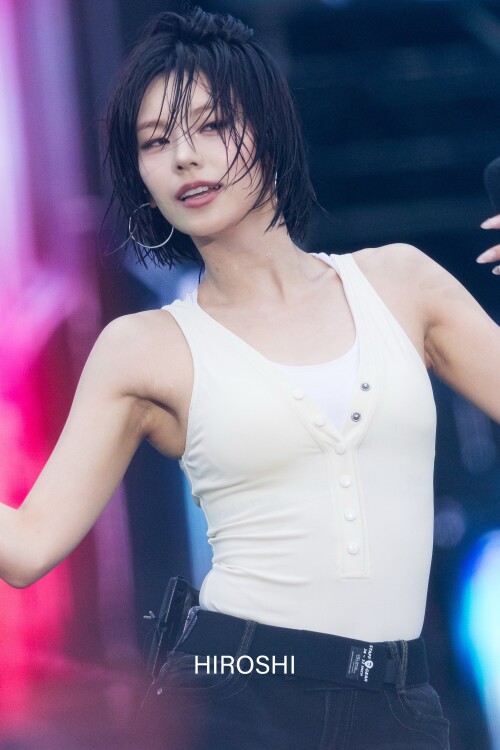 250704 YEJI AT WATERBOMB IN SEOUL documents 1ceefcc2313a73325