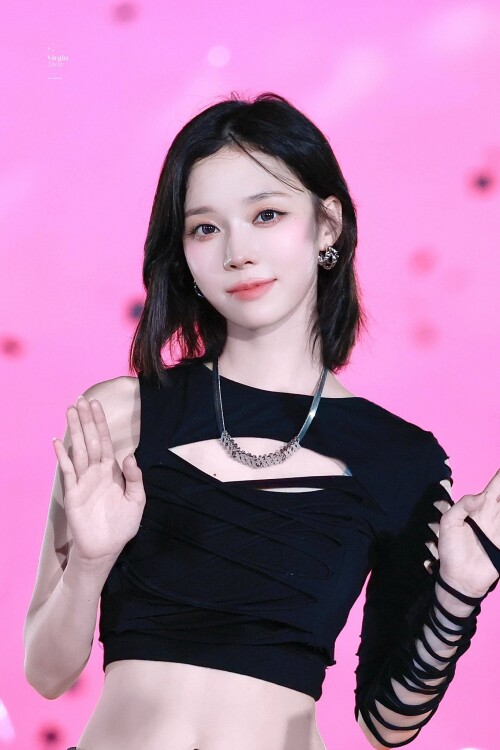 250706 aespa WINTER at Show Music Core in Japan documents 16a3fffee6493693e