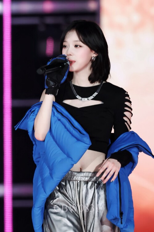 250706 aespa WINTER at Show Music Core in Japan documents 49db03585903b32a1