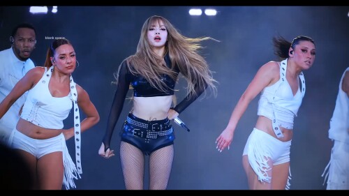 250706 rock star blackpink lisa focus deadline 2025 2026p 50fps vp9 128kbit aac.mkv2025 07 07 21 43 