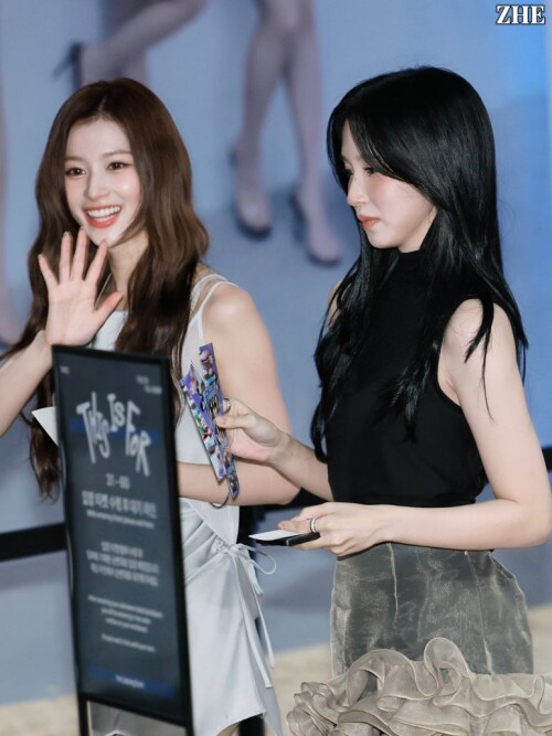 250708 Sana at Pre Listening event 1213de35a362b65cd6
