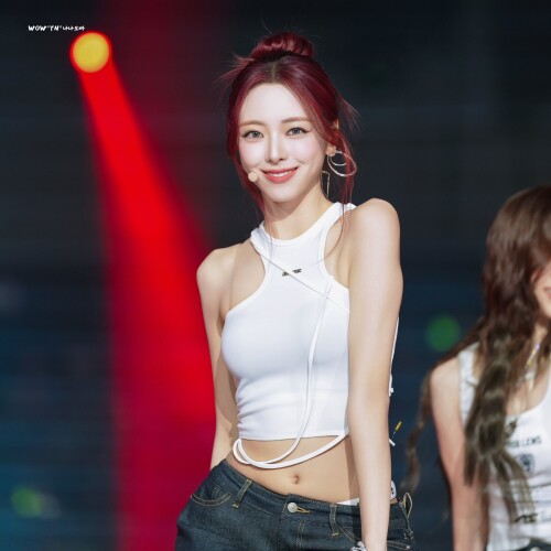 250726 YUNA at 2025 SBS Gayo Daejeon Summer documents 1491c6dfcd066f2f20