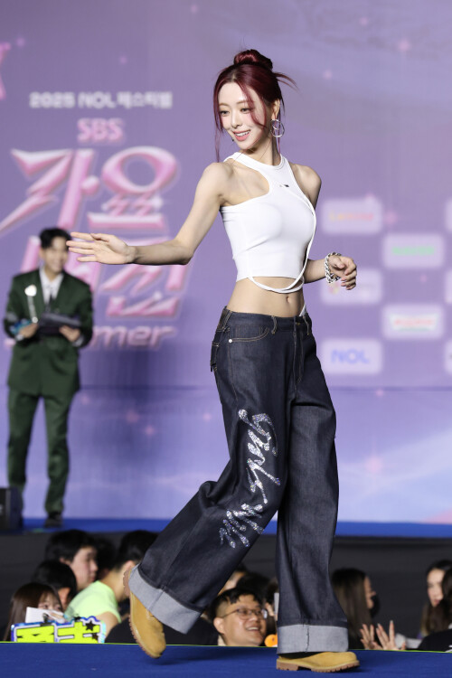 250726 YUNA at 2025 SBS Gayo Daejeon Summer documents 155cc7d8cf7f4b062b