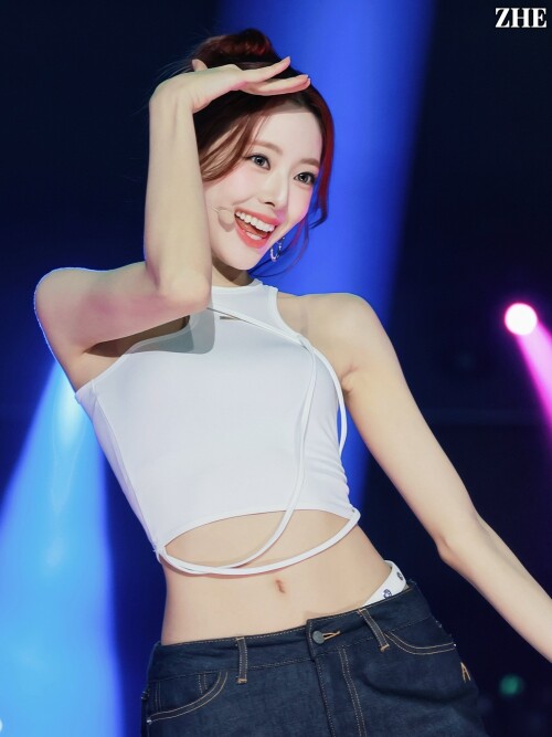 250726 YUNA at 2025 SBS Gayo Daejeon Summer documents 4fc854ef893868861