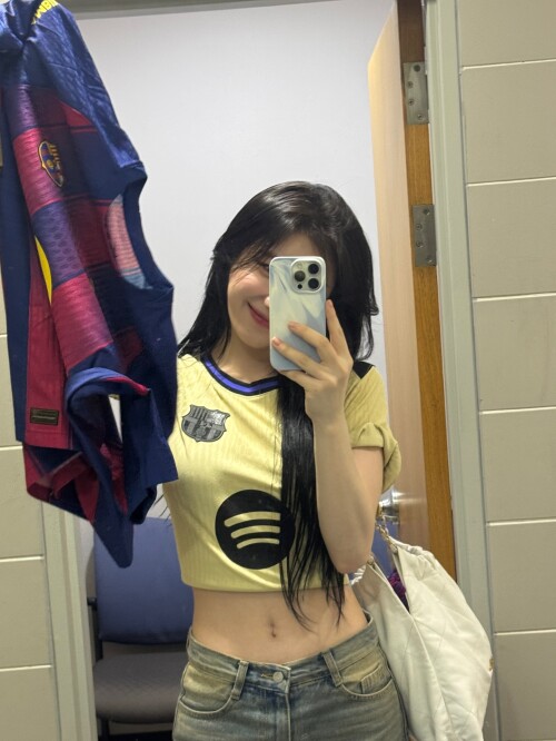 250731 CHAERYEONG Instagram Update documents 3d77227c1c0f4b80b