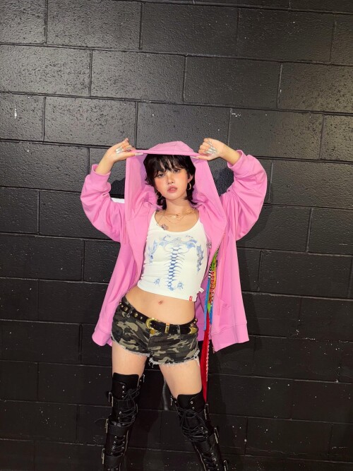 250805 SOYEON Instagram Update documents 31ab1ec052df77f41