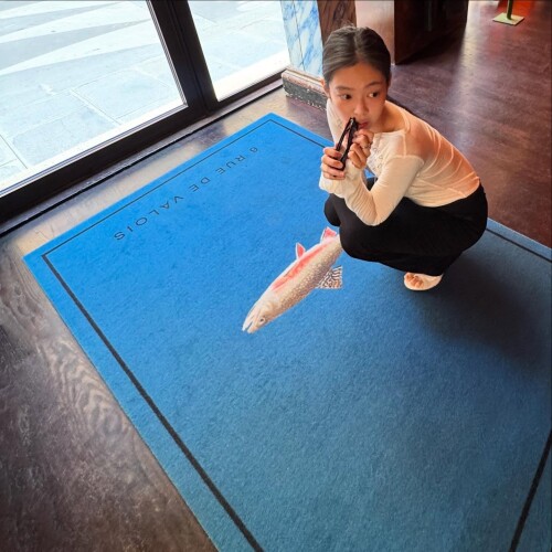 250809 JENNIE Instagram Update documents 1079cb997176a41abd