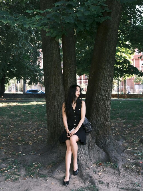 250809 JISOO Instagram Update documents 3c2320da474a4b72a