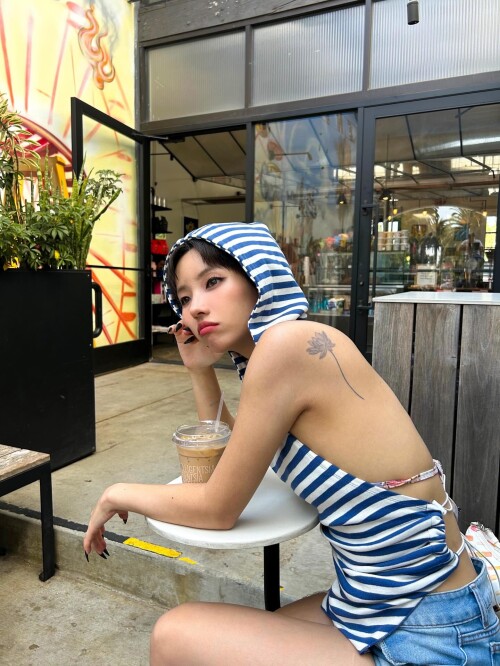250810 SOYEON Instagram Update documents 113225fc2b5900a94