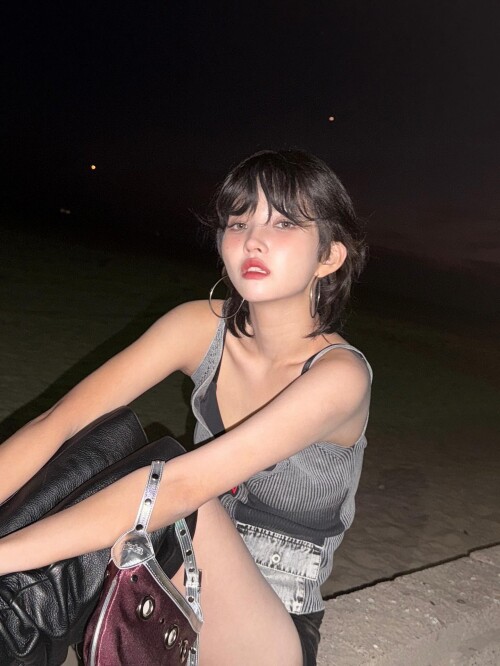 250816 SOYEON Instagram Update documents 30f23fb269807f5fe