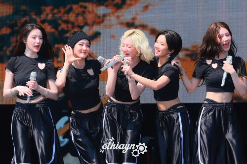 250817 i dle at Summer Sonic Osaka documents 2ff0d8941b555fa30