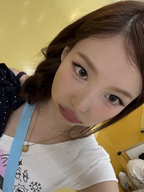 250824 Nayeon bubble 105a38186e90622db4