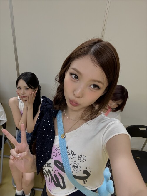 250824 Nayeon bubble 1723eeee6b4dfea88