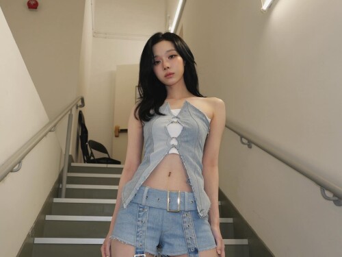 250824 WINTER Instagram Update documents 108bff8330c700760