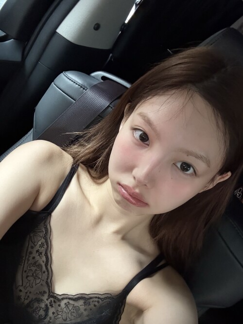 250825 Nayeon bubble 248df92674c0adeb8