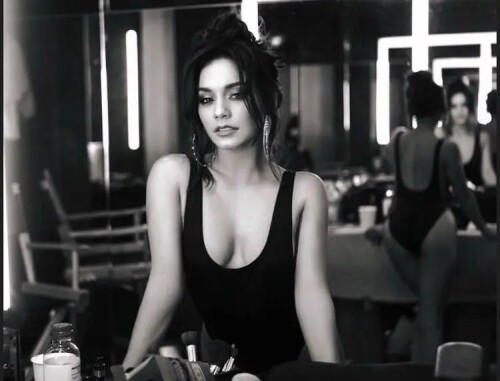 2508D98F 7A30 436D 8936 1EF1954A8C9B