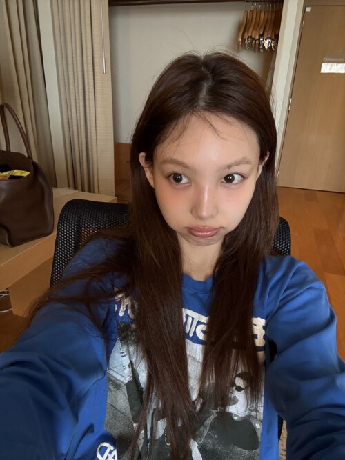 250901 Nayeon bubble 136b2bfbe7b4524709