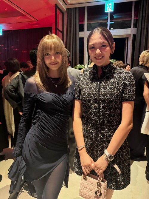 250902 Jane Kwan Instagram Update with JISOO ROSE n LISA documents 2f8a8a180eef351a8