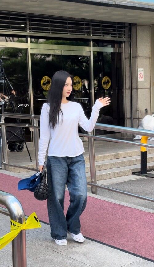 250905 Ningning at KBS Music Bank documents 7a4ef1694cda295c8