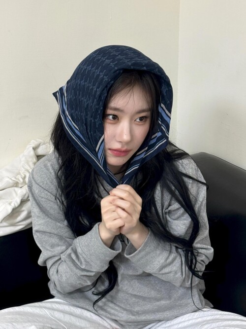 250907 CHAERYEONG Instagram Update documents 6a647e58a64271f3b