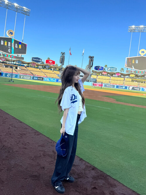 250912 EUNCHAE Instagram Update documents 89520d1af6e884232