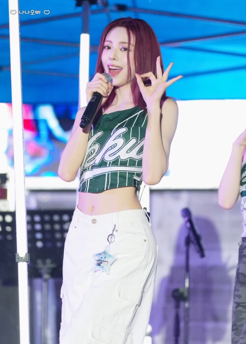 250912 YUNA at the 2025 ESKARA Festival Sungkyunkwan University documents 53aba9a45056c0431