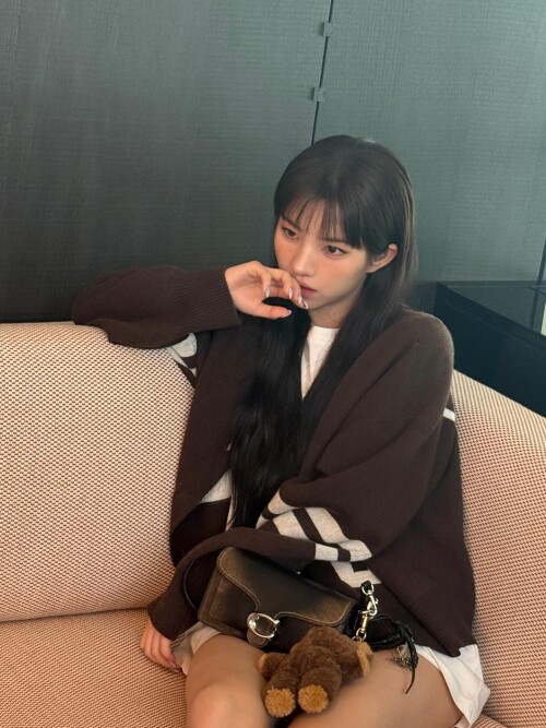 250915 SOYEON Instagram Update documents 40d5c5b0b99b3d0da