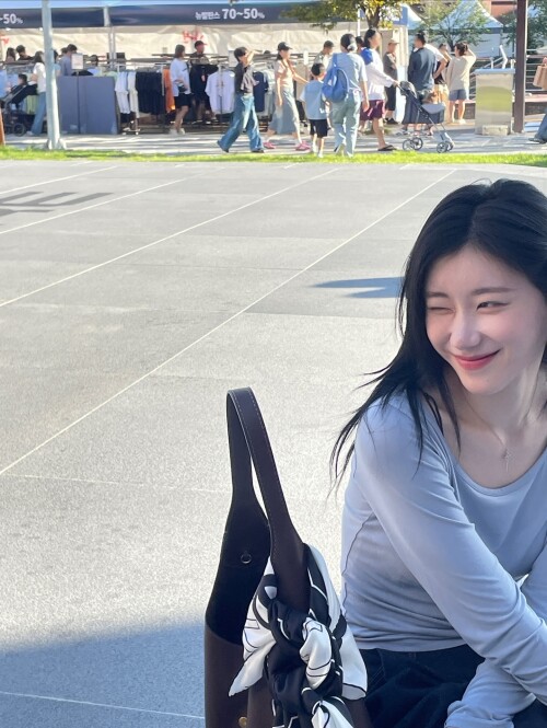 250922 CHAERYEONG Instagram Update documents 2dc44198f45d2372e