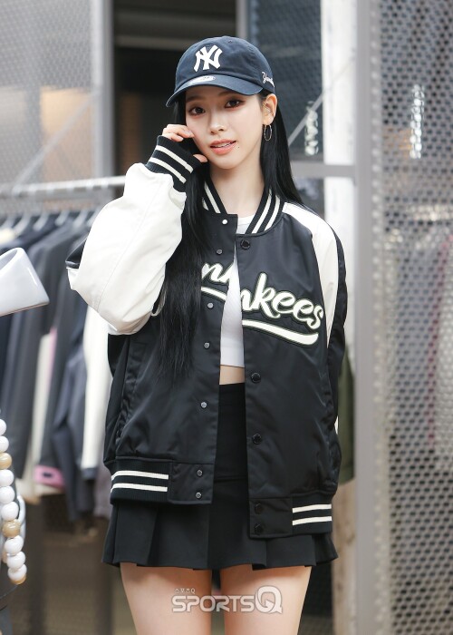 250922 aespa KARINA at MLB Seongsu Store Event documents 287561d680d7108ae