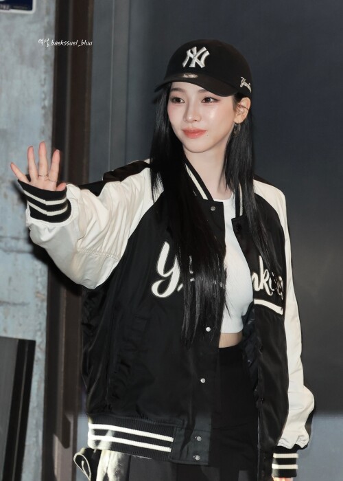 250922 aespa KARINA at MLB Seongsu Store Event documents 7ff67852d8948656e